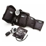 Baumanómetro Aneroide Integral Multikuf Portátil con 3 Brazales Baumanómetro Aneroide Integral Multikuf Portátil con 3 Brazales