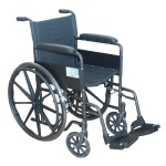 Silla de Ruedas con Descansapiés Desmontable Silla de Ruedas con Descansapiés Desmontable
